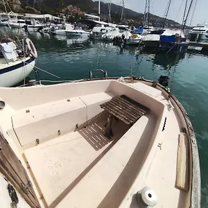 Bateau-hôtel Relax Sea, Les Botigues de Sitges